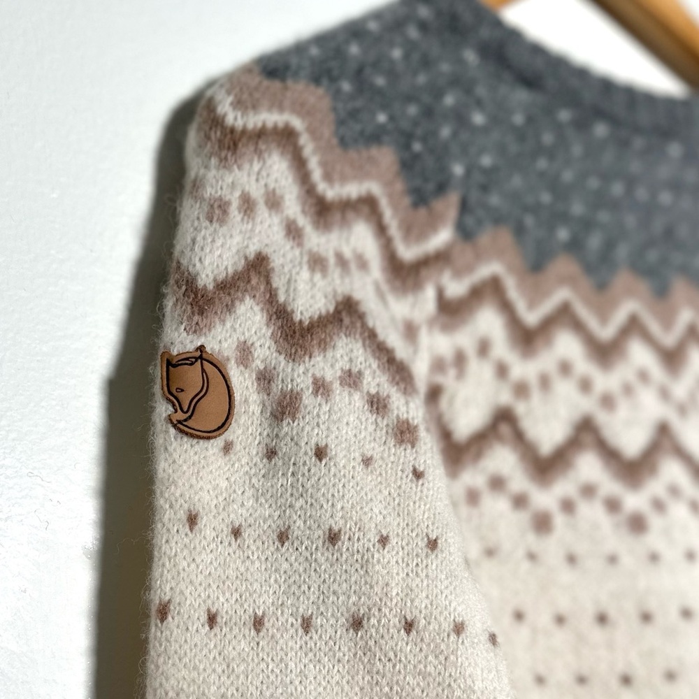 Women’s Fair Isles Style Fjallraven Övik Knit Sweater - Picture 6 of 9